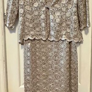 Elegant 2pc Sequined Lace Women Dress in Champagne
